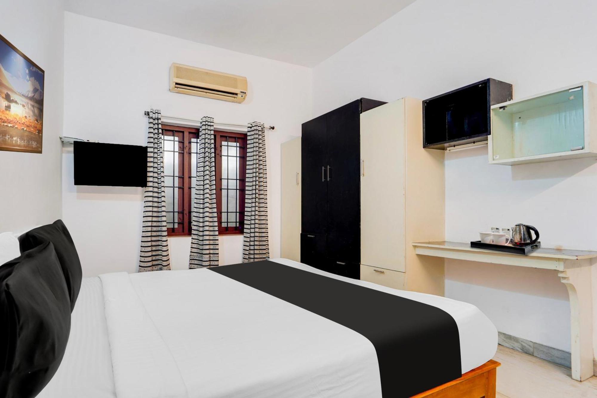 Super Hotel O Vazhakkala Kochi Exteriör bild