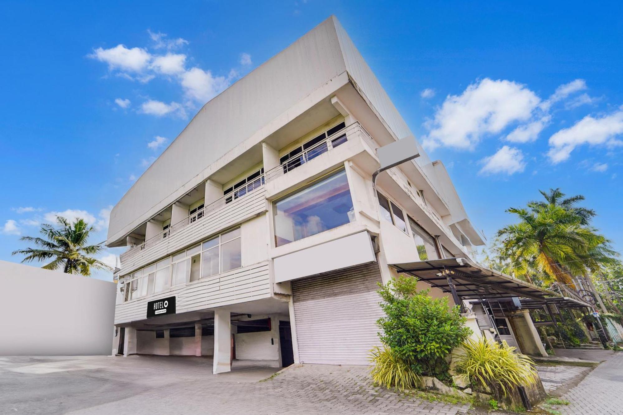 Super Hotel O Vazhakkala Kochi Exteriör bild